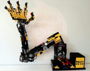 Izrađena LEGO robotska ruka - projekt vukovarskih gimnazijalki