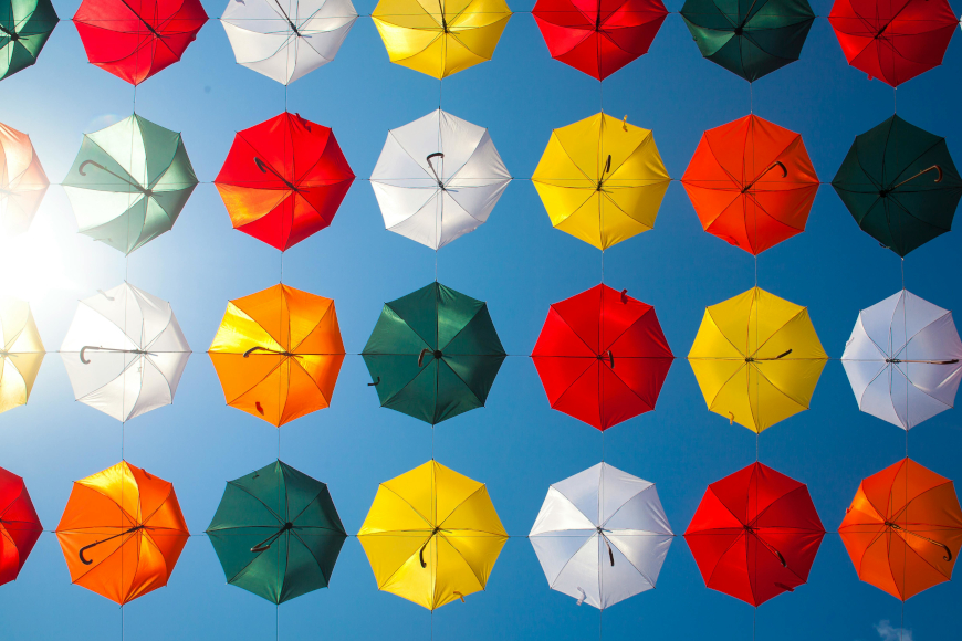 raznobojni kišobrani