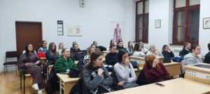 Učenici Gimnazije Vukovar na radionici "Stvarenje impresija"